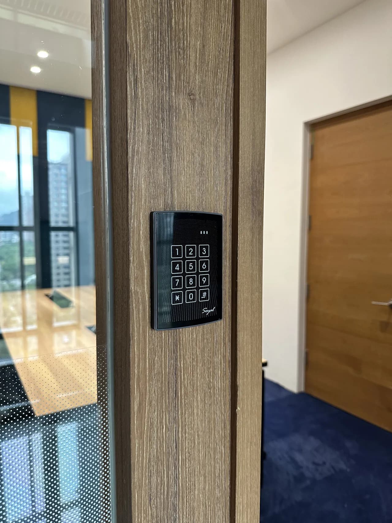 埋入式門禁讀卡機安裝完工 美觀耐看的專業施工